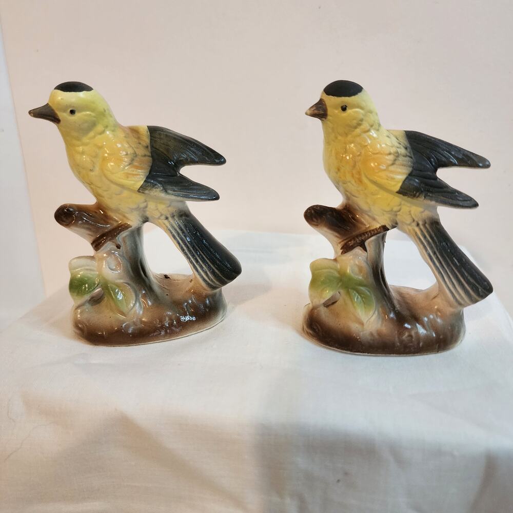Pair Vintage Japan Gold Finch Bird Figurines Hand Painted Ceramic